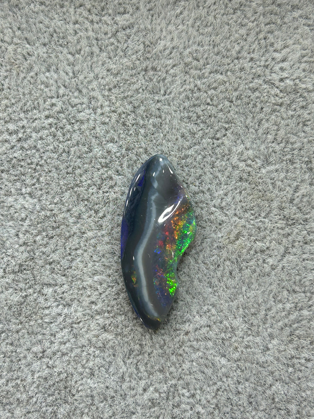 Black opal with stripe