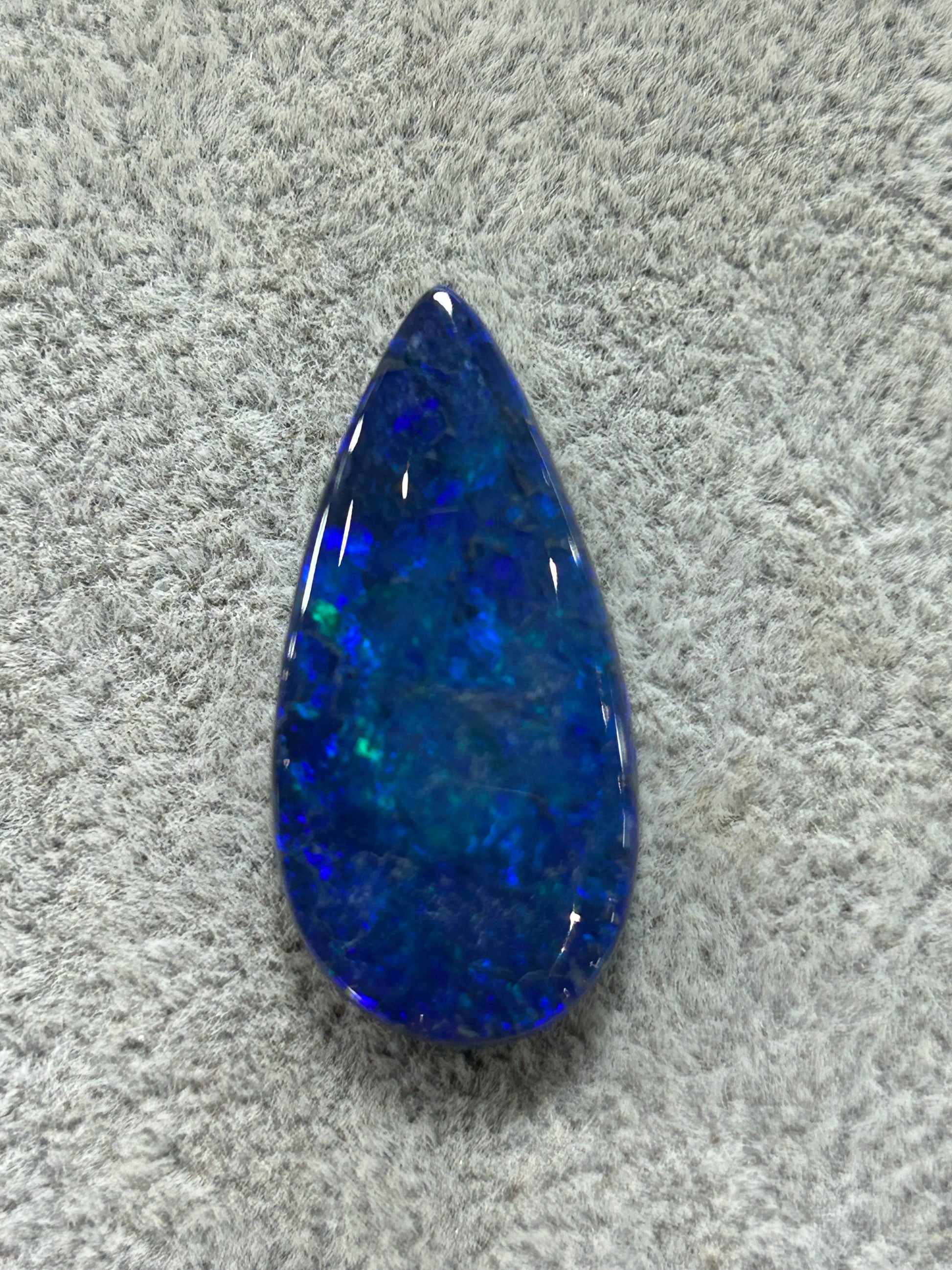 Majestic blue opal