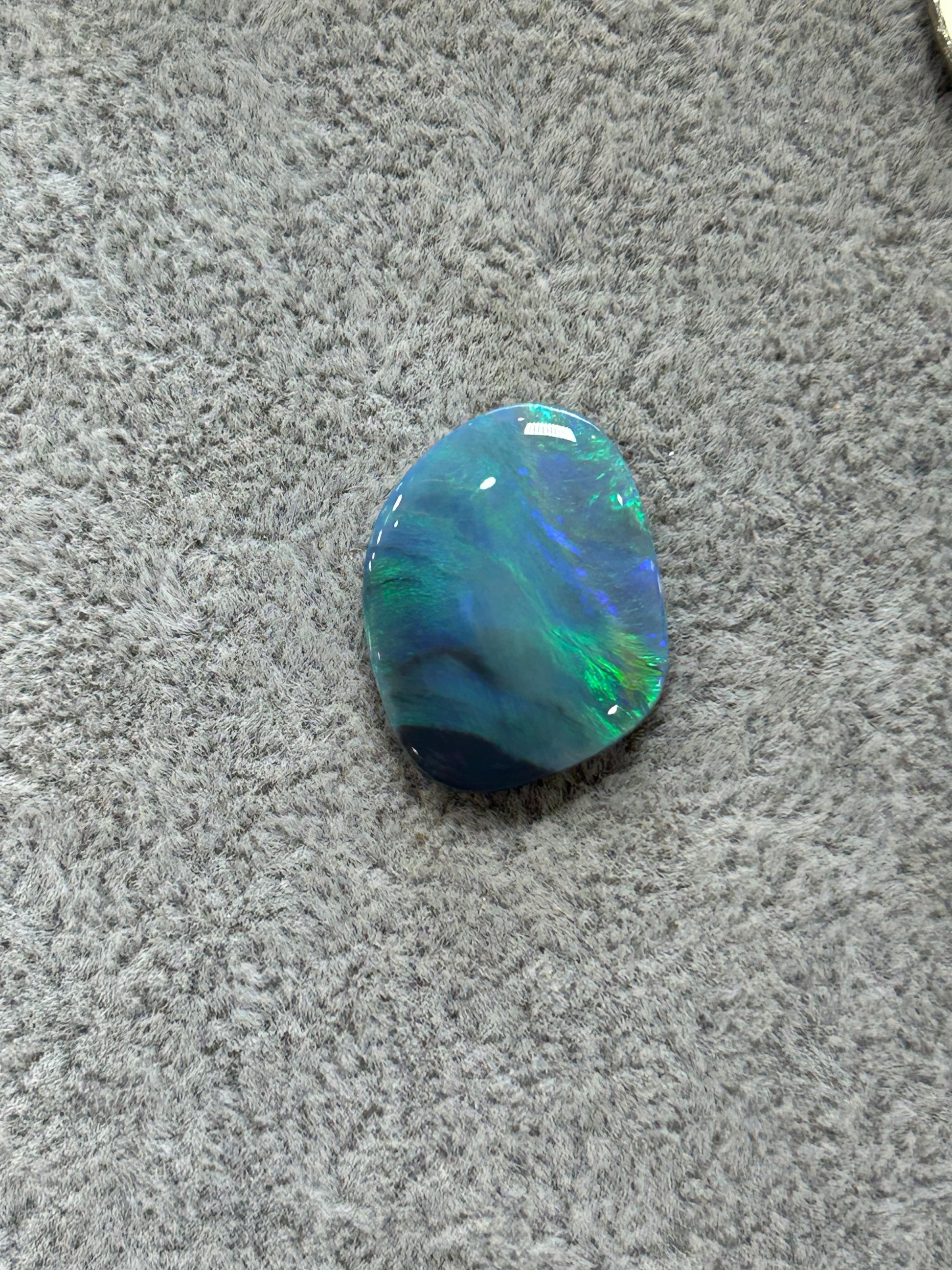 Ocean waves black opal